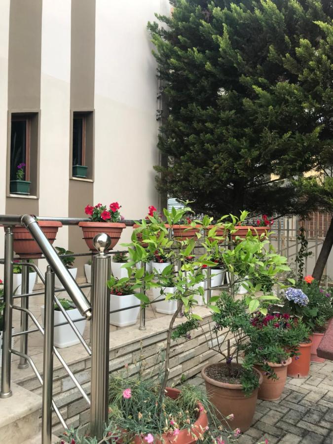 Guest House Il Palazzo Durrës 外观 照片